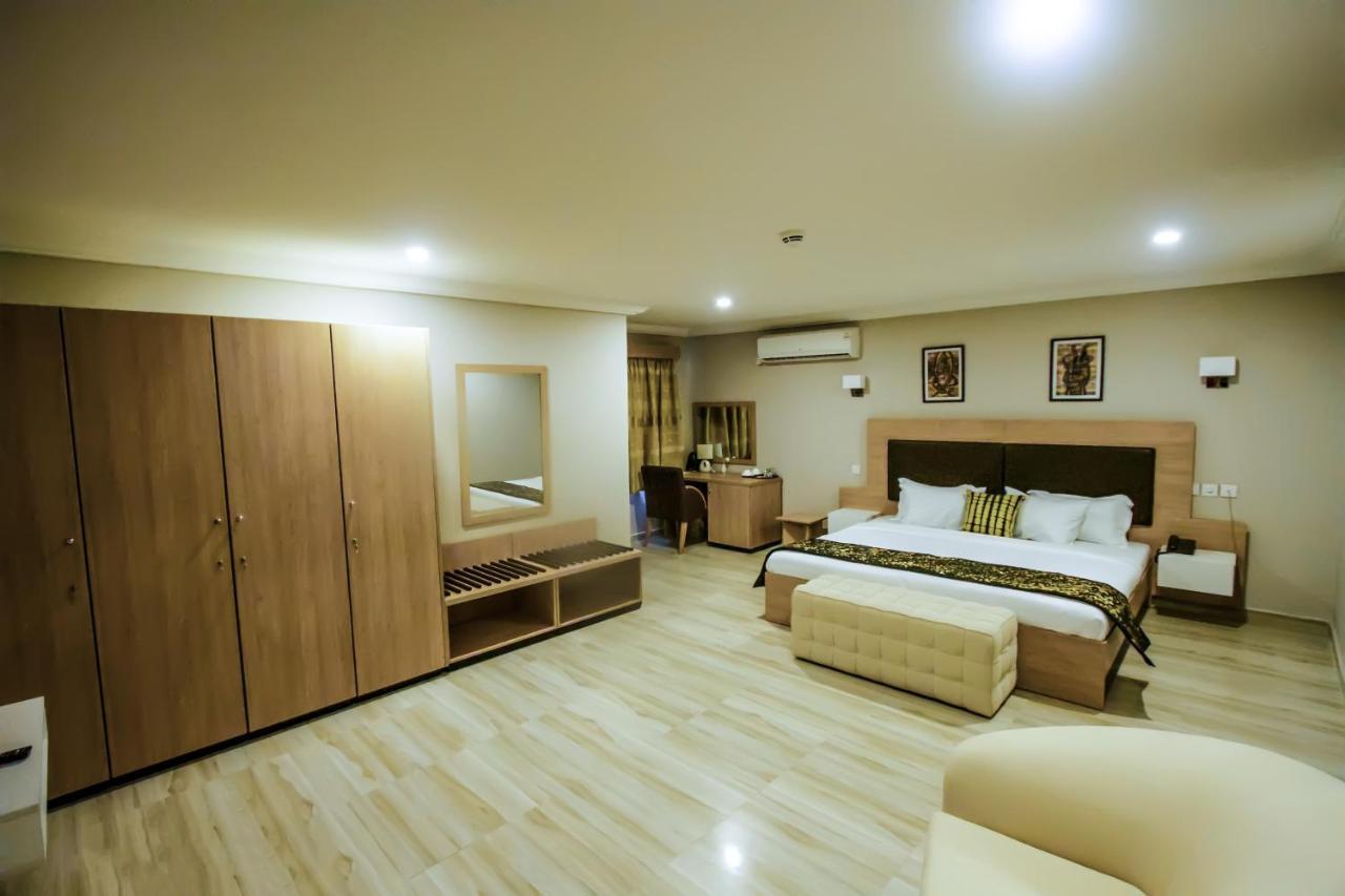 Visa Karena Hotels Port Harcourt Ngoại thất bức ảnh