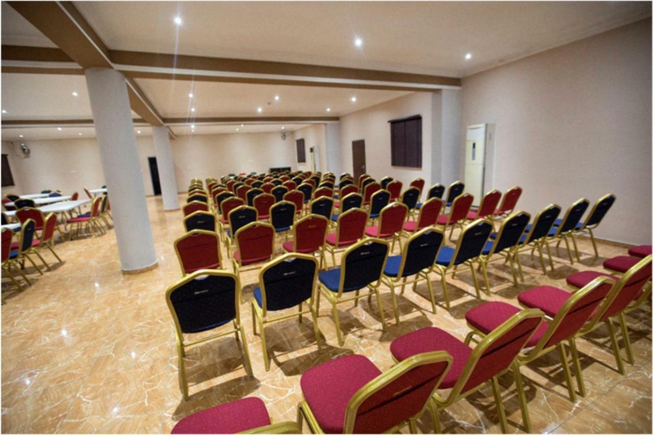 Visa Karena Hotels Port Harcourt Ngoại thất bức ảnh